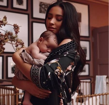 Shay Mitchell with her daughter Atlas Noa